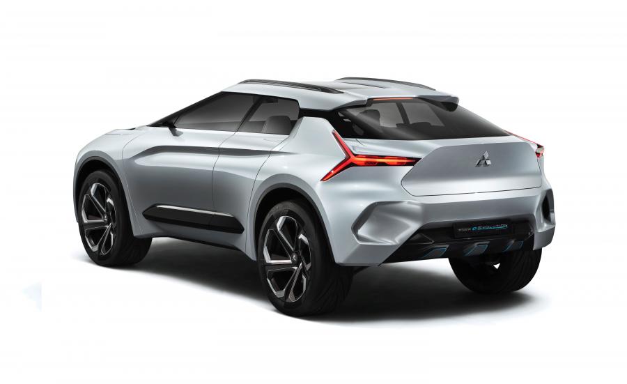  Mitsubishi e-Evolution Concept 2017 года  (фото 39 из 40)